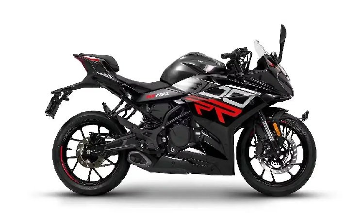 Keeway RR300: A Stylish Entry into the Sports Bike Arena